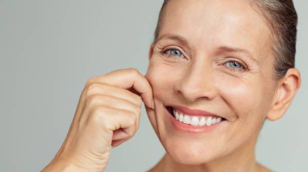 پوست صورتتان را بدون جراحی لیفت کنید