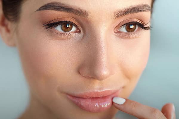 درمان گوله گوله شدن لب بعد از تزریق ژل